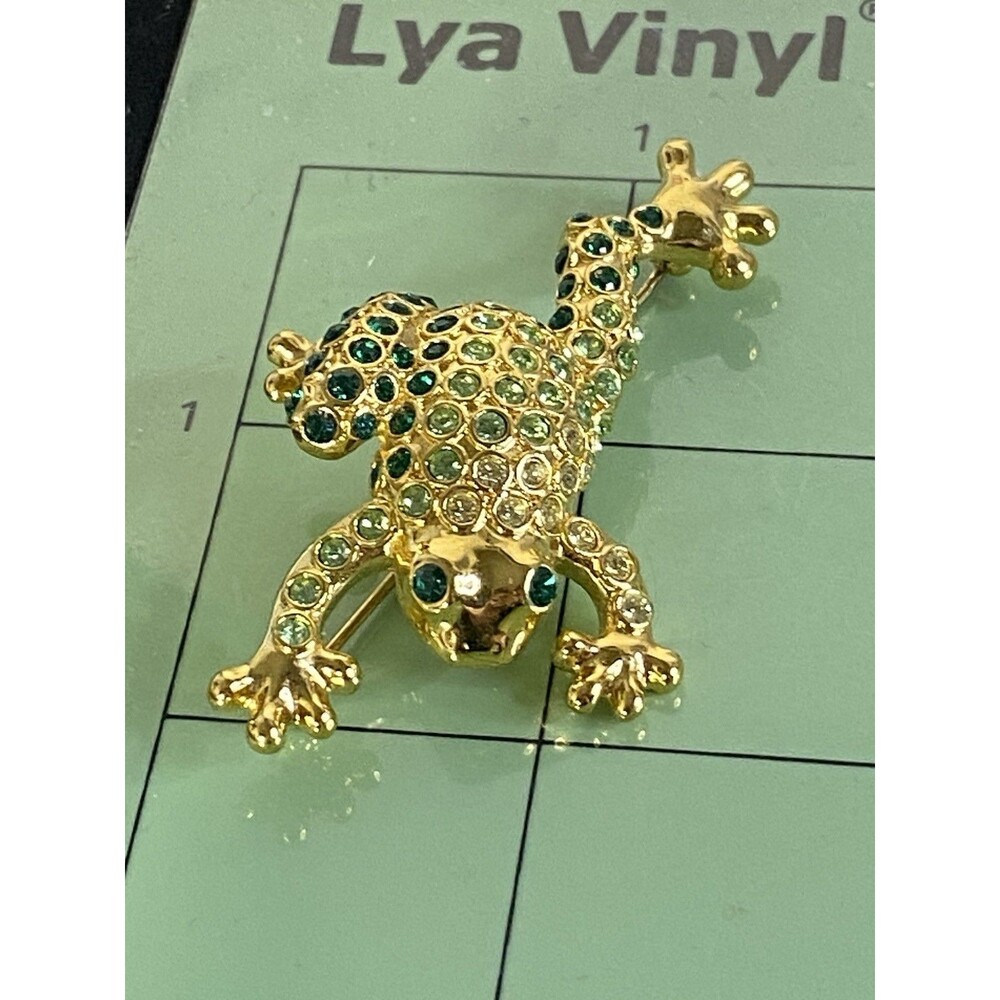 Vintage Signed Monet Gold Tone Green Rhinestone Climbing Frog Brooch Pin #119